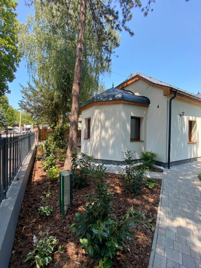 Karinthy Haz Guest House Siofok Exterior photo