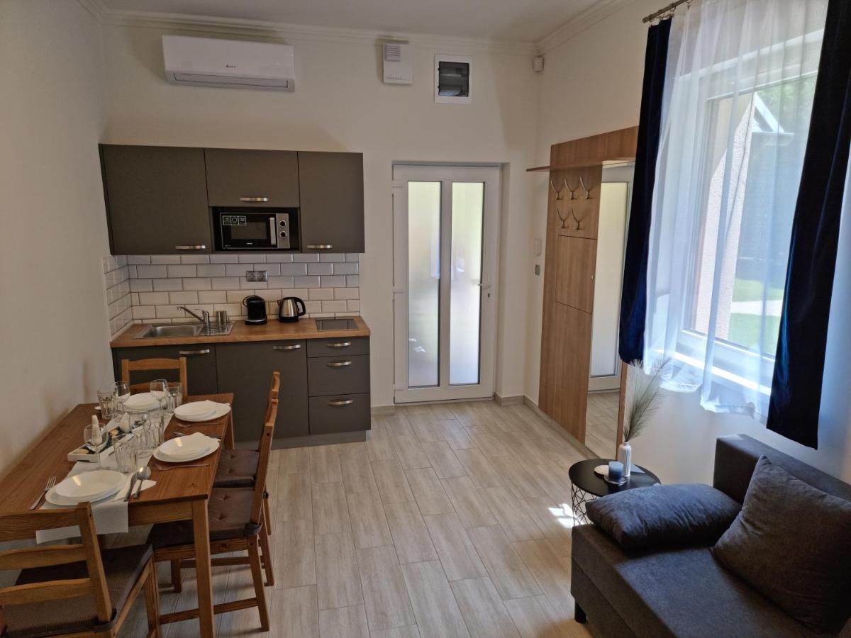 Karinthy Haz Guest House Siofok Exterior photo