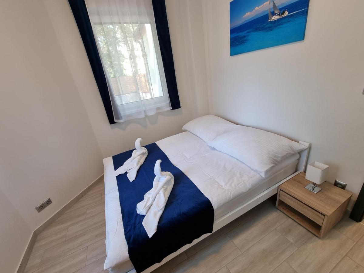 Karinthy Haz Guest House Siofok Exterior photo