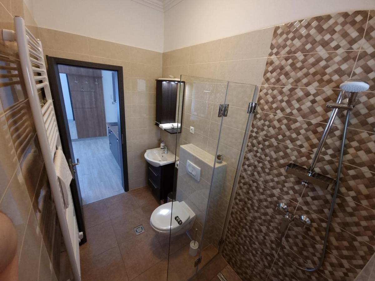 Karinthy Haz Guest House Siofok Exterior photo