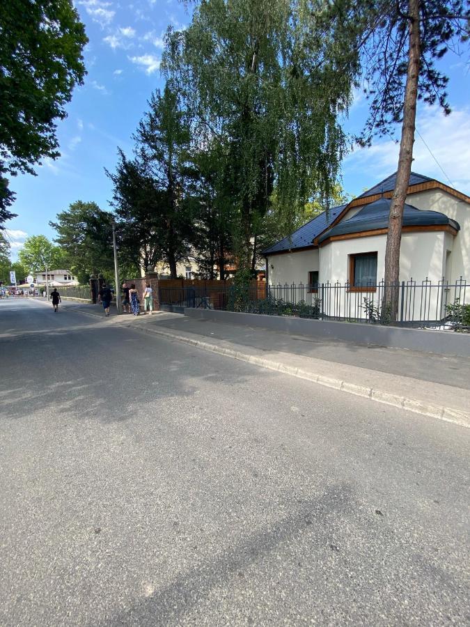 Karinthy Haz Guest House Siofok Exterior photo